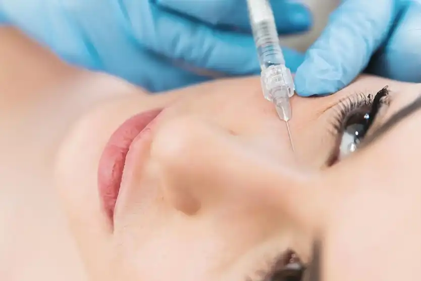 Procurando Ácido Hialurônico para o Tratamento de Manchas
